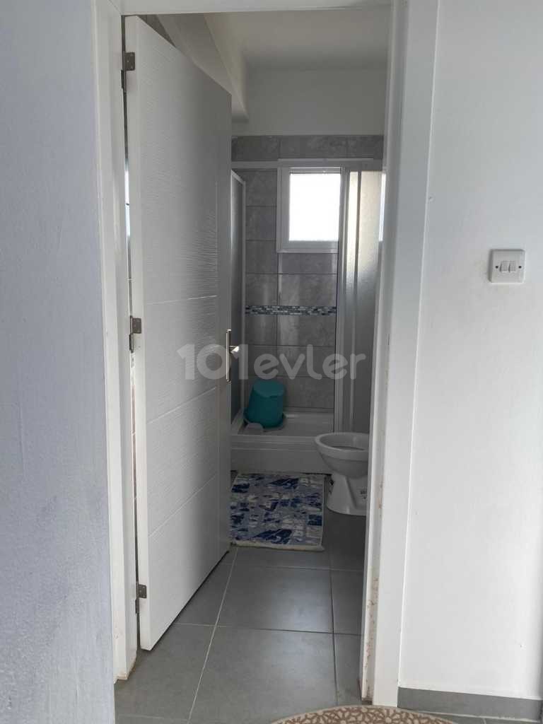 2+1 LARGE APARTMENT SUITABLE FOR FAMILY LIFE WITH VAT TRANSFORMER PAID IN THE REGION OF ÇANAKKALE