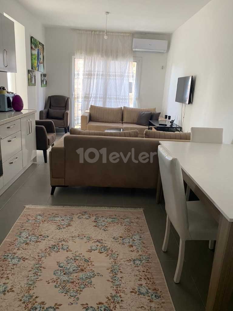 2+1 LARGE APARTMENT SUITABLE FOR FAMILY LIFE WITH VAT TRANSFORMER PAID IN THE REGION OF ÇANAKKALE