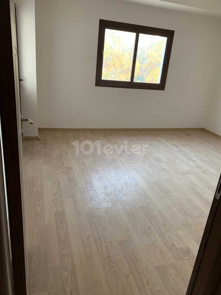 Mağusa / Baykal bölgesinde, Türk koçanlı Satılık 5+1 Penthouse 