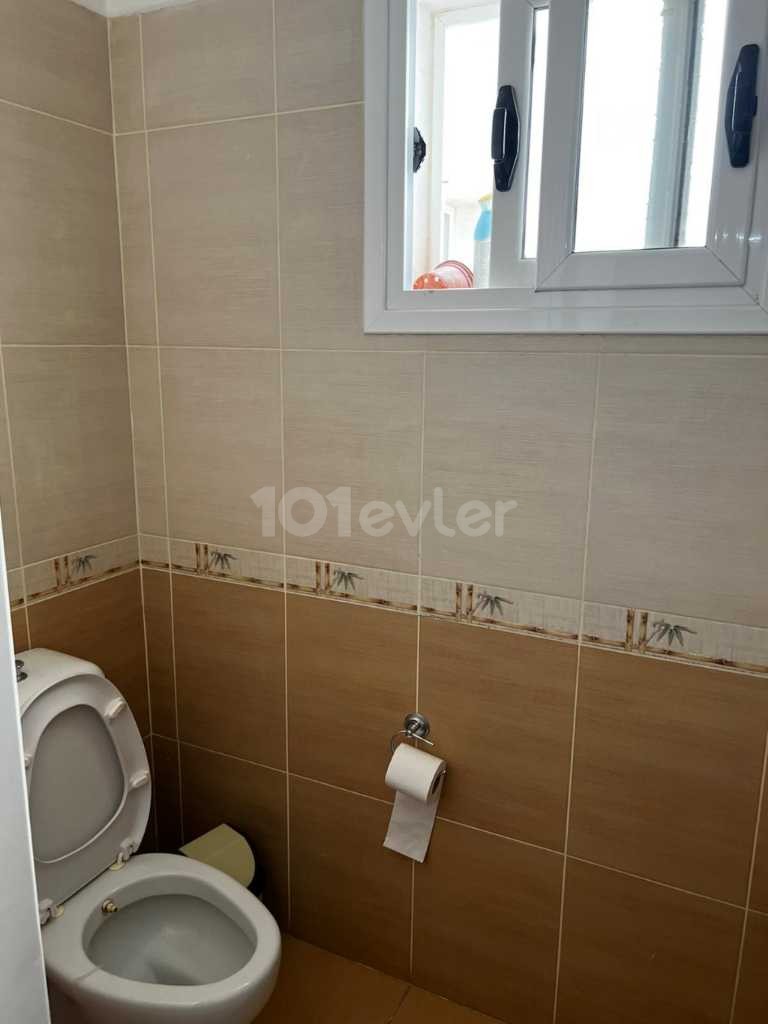 ÇANAKKALE BÖLGESINDE FULL EŞYALI AİLE APARTMANI 3+1 DAİRE