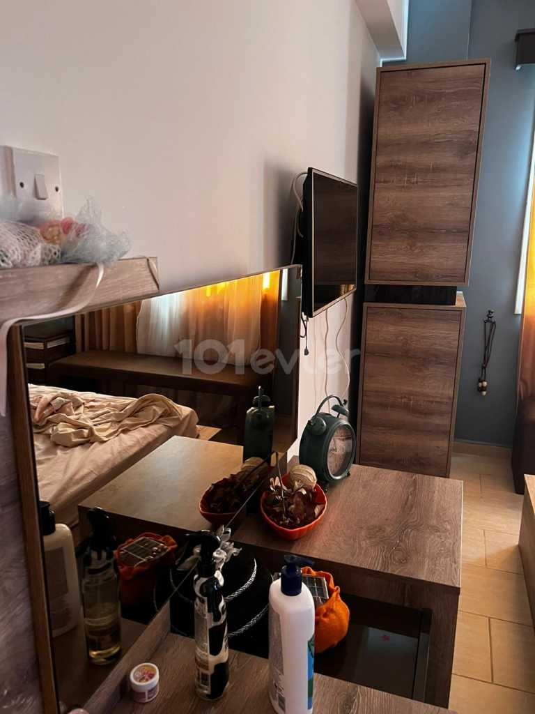 ÇANAKKALE BÖLGESINDE FULL EŞYALI AİLE APARTMANI 3+1 DAİRE