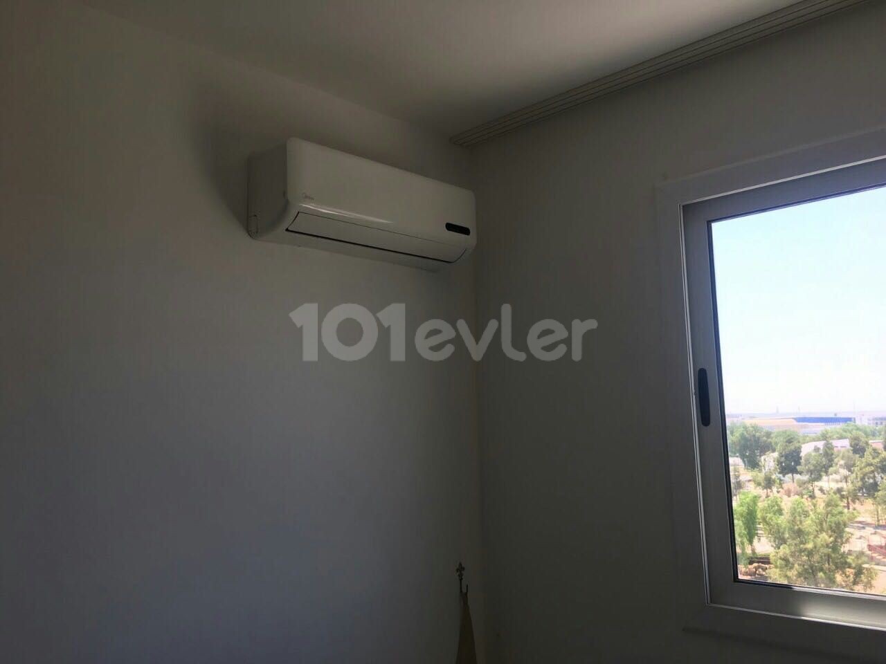 MAĞUSA MERKEZDE DAÜ YAKININDA 2+1 KİRALIK DAİRE