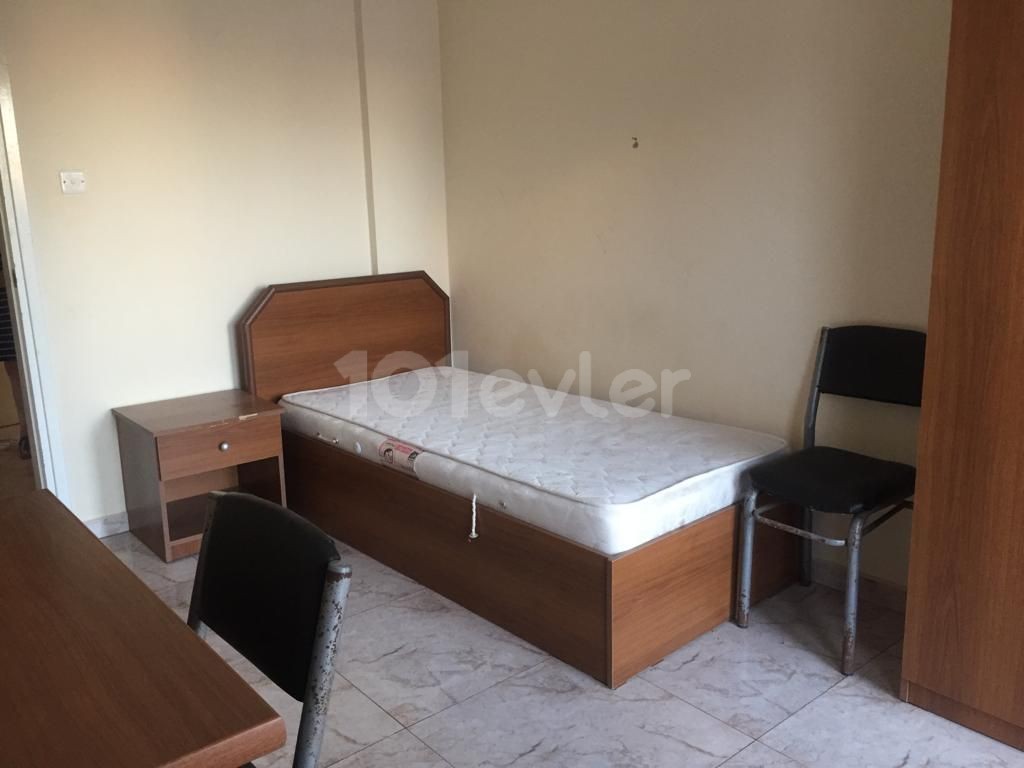 1+1 FLAT TO RENT IN KALILAND AREA