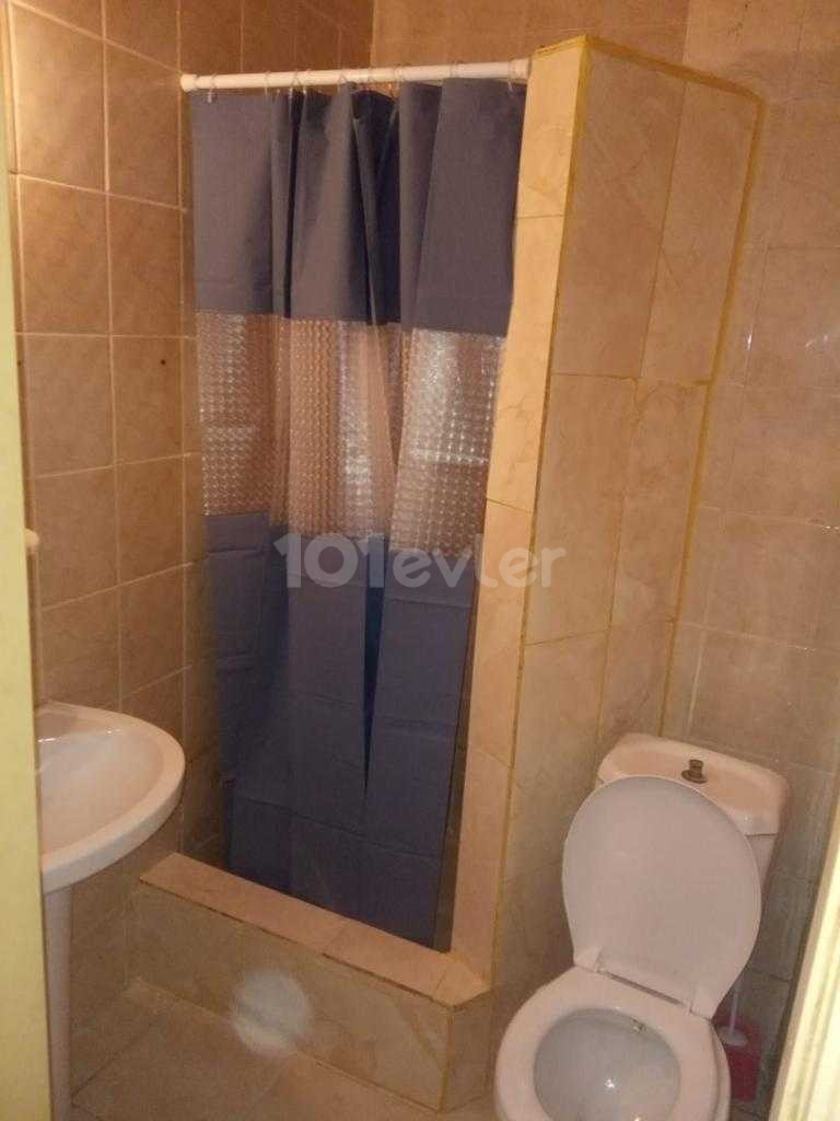 CLEAN FULLY FURNISHED 2 + 1 RENTAL IN ZERO BUILDING IN THE CENTER OF FAMAGUSTA ** 