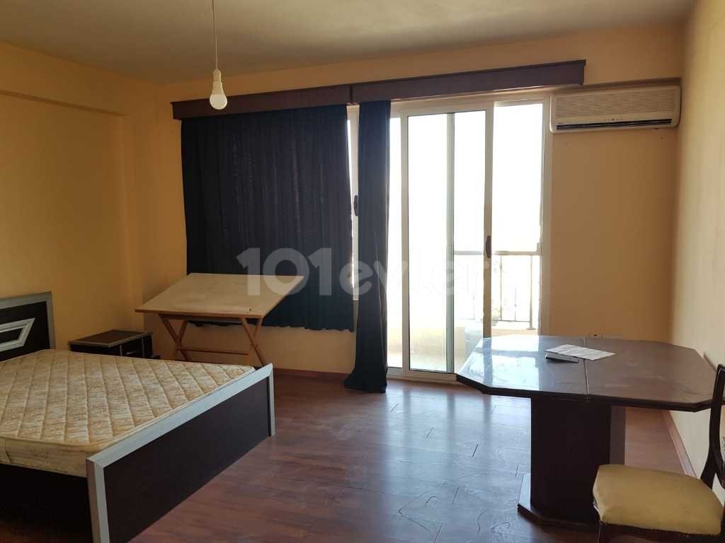 SPACIOUS 2 + 1 APARTMENT WITH FULL FURNITURE, CLOSE TO EMU, WITH PAYMENT FOR 6 MONTHS ** 