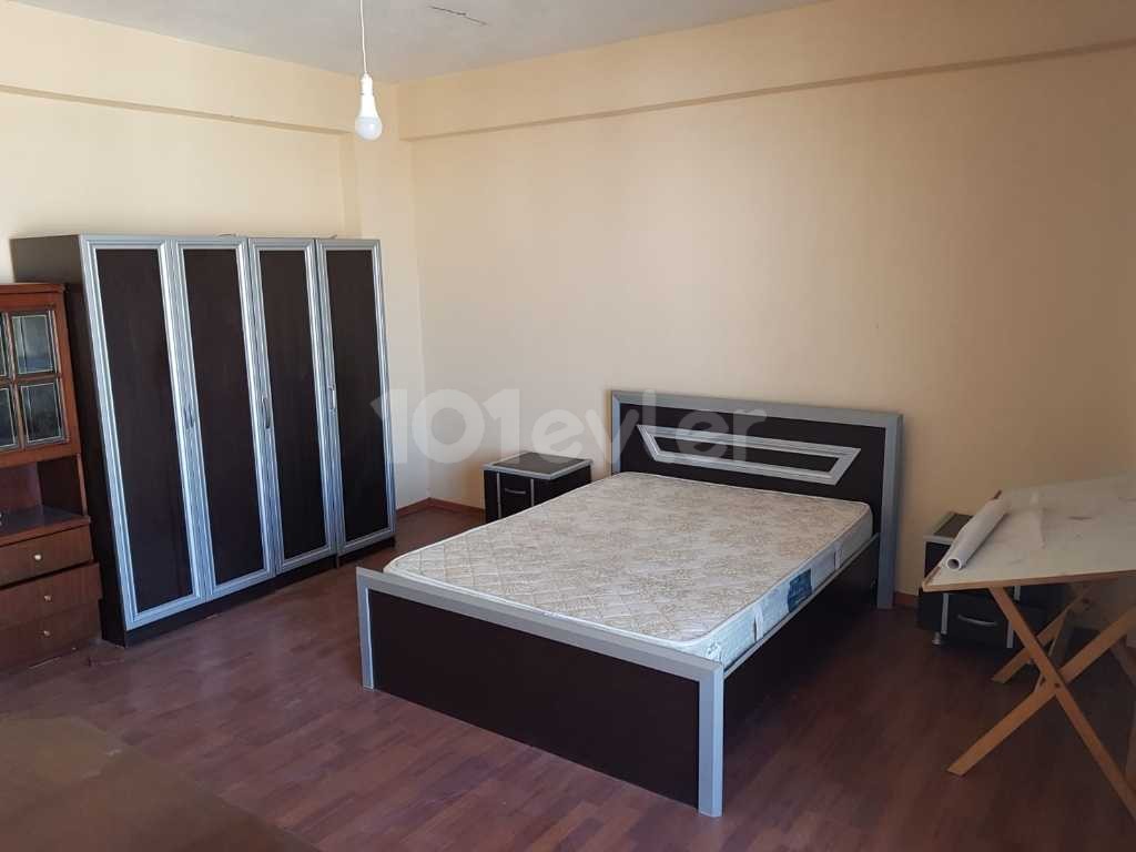 SPACIOUS 2 + 1 APARTMENT WITH FULL FURNITURE, CLOSE TO EMU, WITH PAYMENT FOR 6 MONTHS ** 