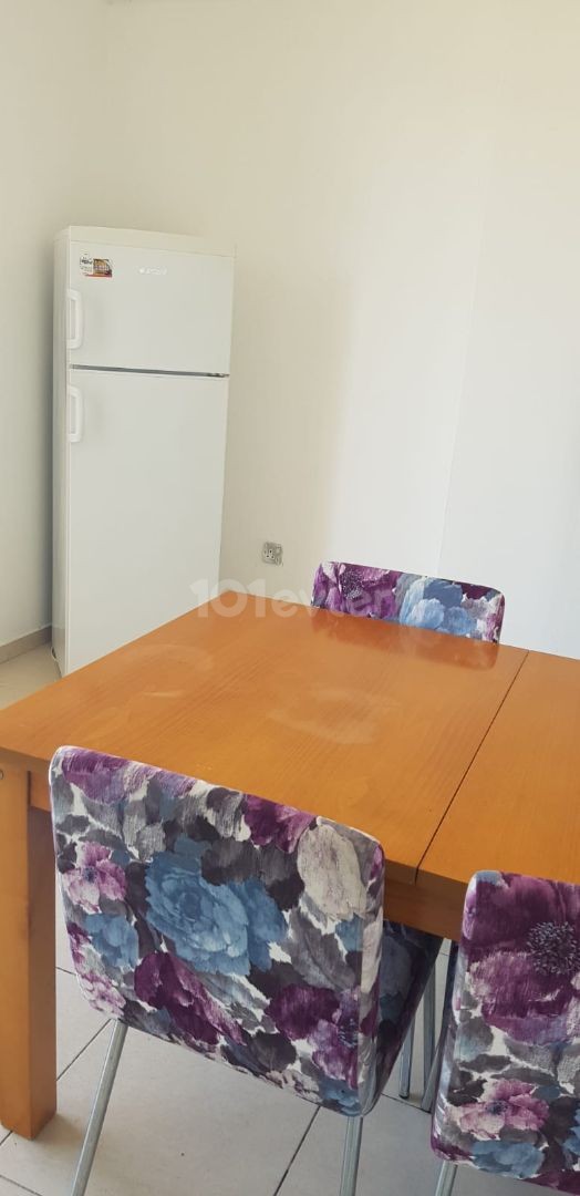 MAĞUSA KARAKOL BÖLGESİNDE 3+1 UGUN FİYATA  kiralık  DAİRE