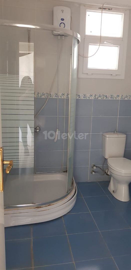 MAĞUSA KARAKOL BÖLGESİNDE 3+1 UGUN FİYATA  kiralık  DAİRE