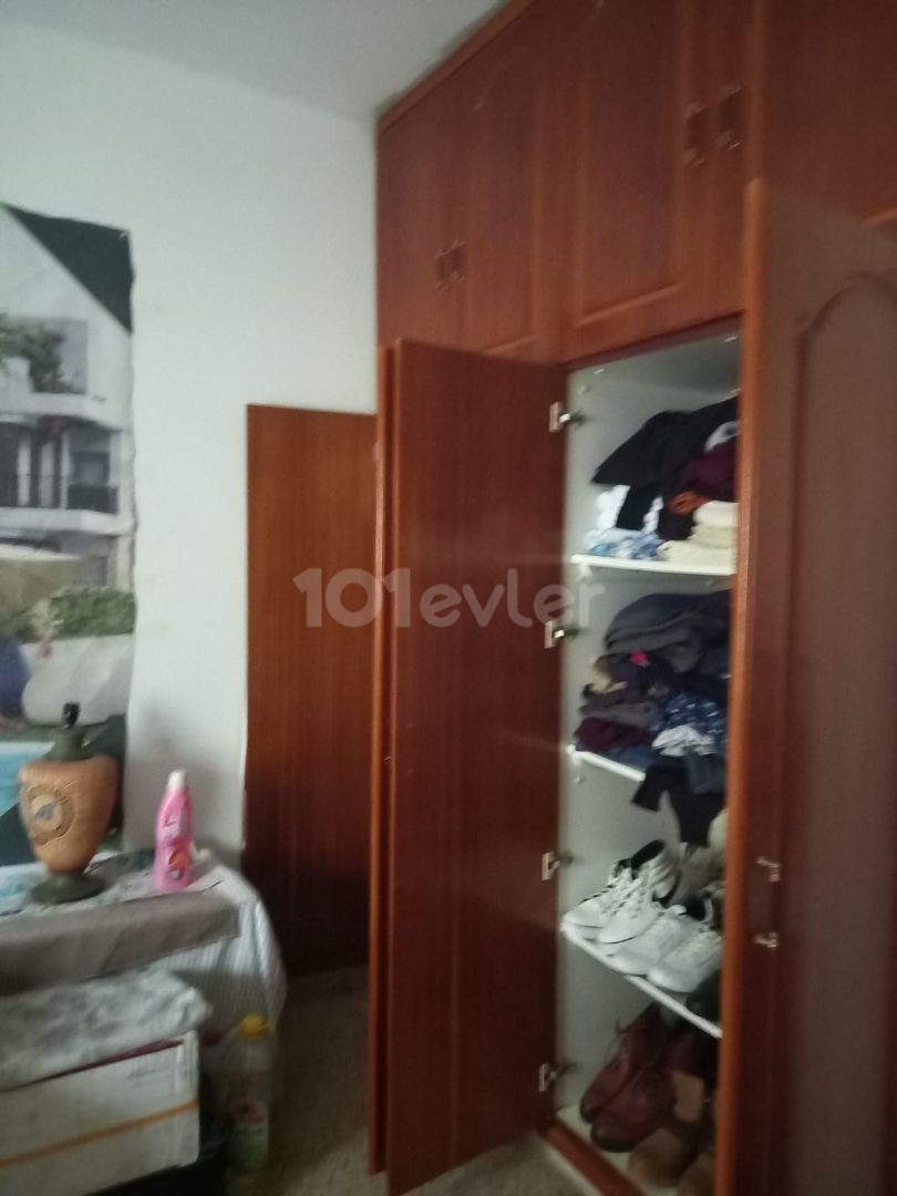 MAĞUSA KARAKOL BÖLGESİNDE 3+1 ACİL SATILIK DAİRE