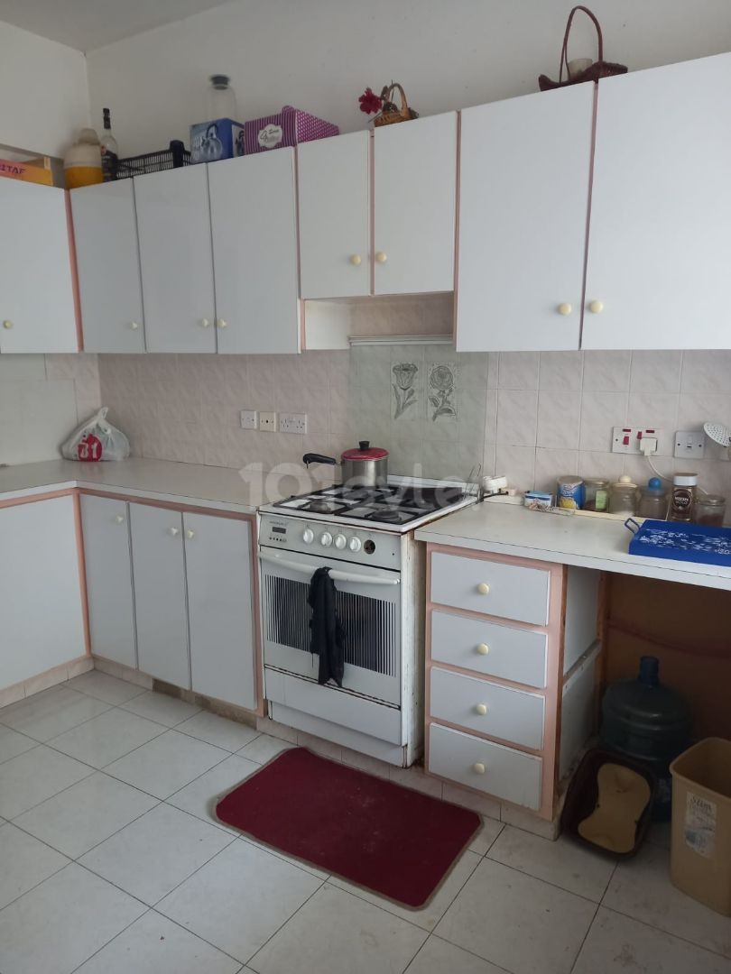 MAĞUSA KARAKOL BÖLGESİNDE 3+1 ACİL SATILIK DAİRE