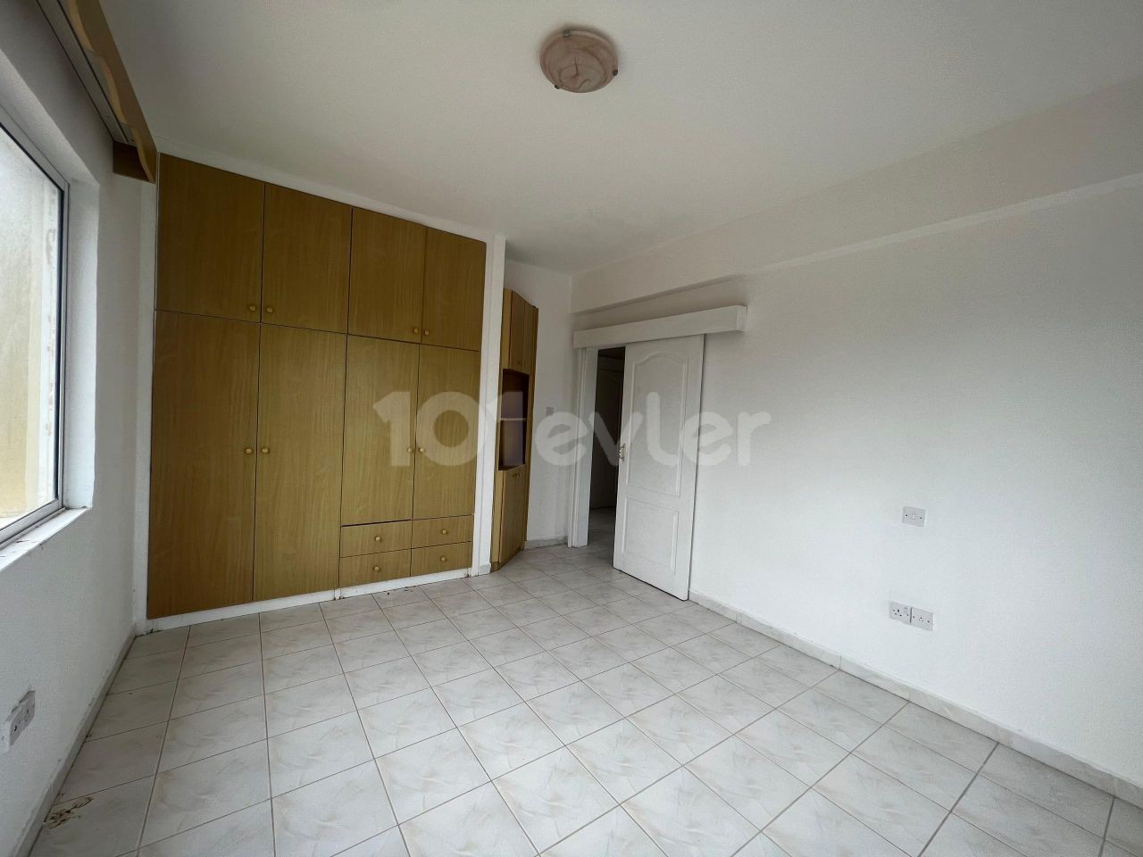 3+1 flat for sale with Turkish title in Famagusta Dumlupınar District