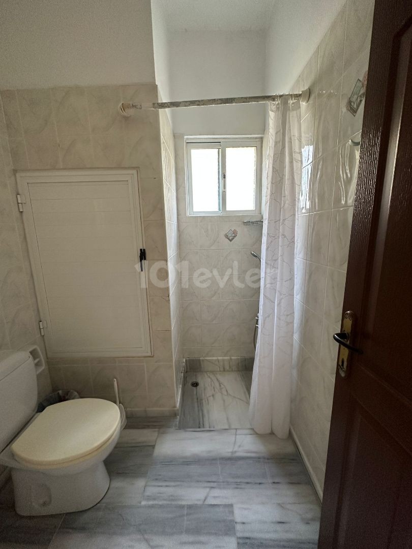 Furnished 2+1 flat for rent in Famagusta Sakarya neighborhood, within walking distance of EMU and Ada Kent University