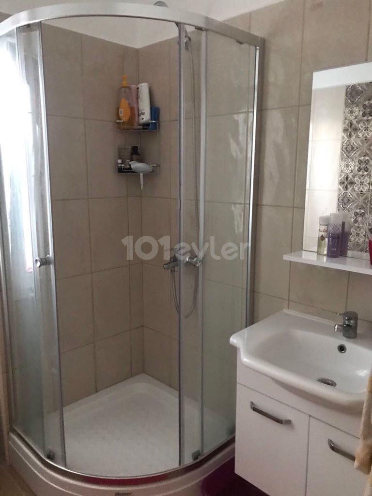 Dumlupınar bölgesinde 2+1 bahçeli zemin kat-full eşyalı kiralık daire 