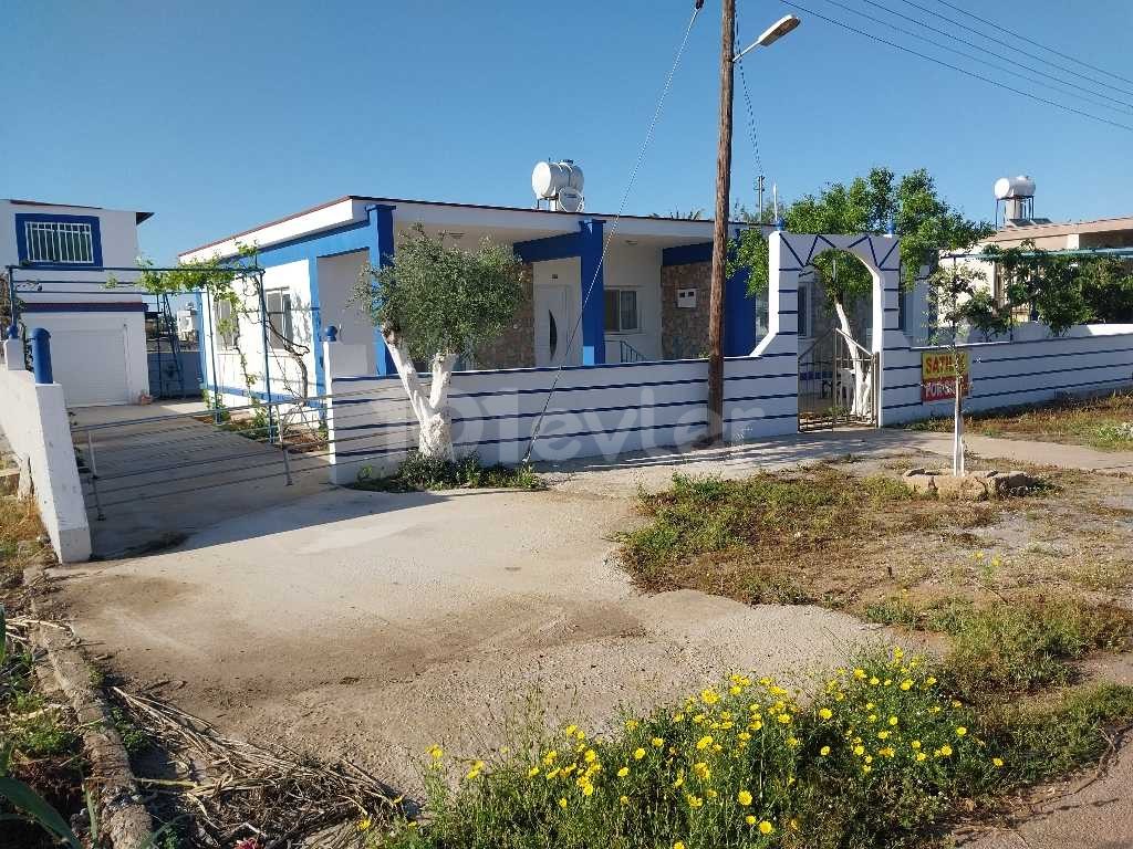 Komplett möbliertes 3+2-Einfamilienhaus zum Verkauf in der Region Famagusta