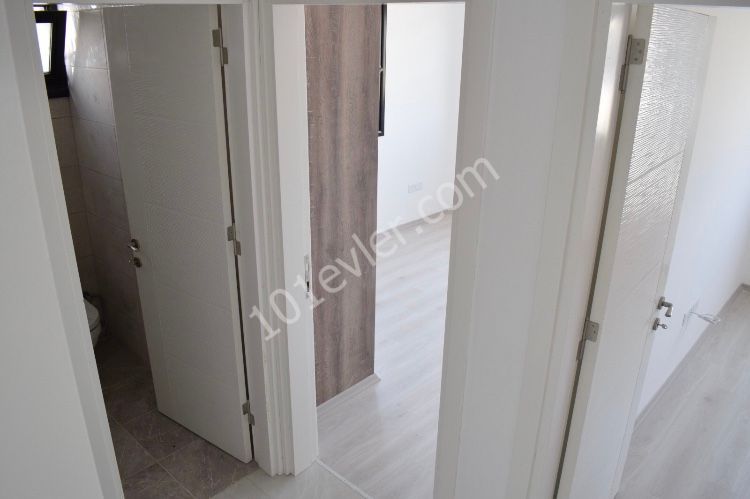 LEFKOŞA MERKEZDE SATILIK 2+1  DAİRE