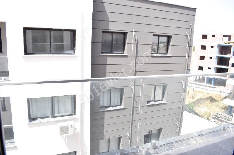 LEFKOŞA MERKEZDE SATILIK 2+1  DAİRE