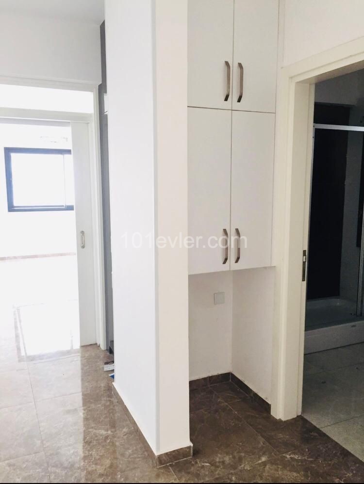 LEFKOŞA MERKEZDE KOÇAN TESLİM BARBEKÜLÜ TÜRK KOÇANLI 2+1 YENİ DAİRE 