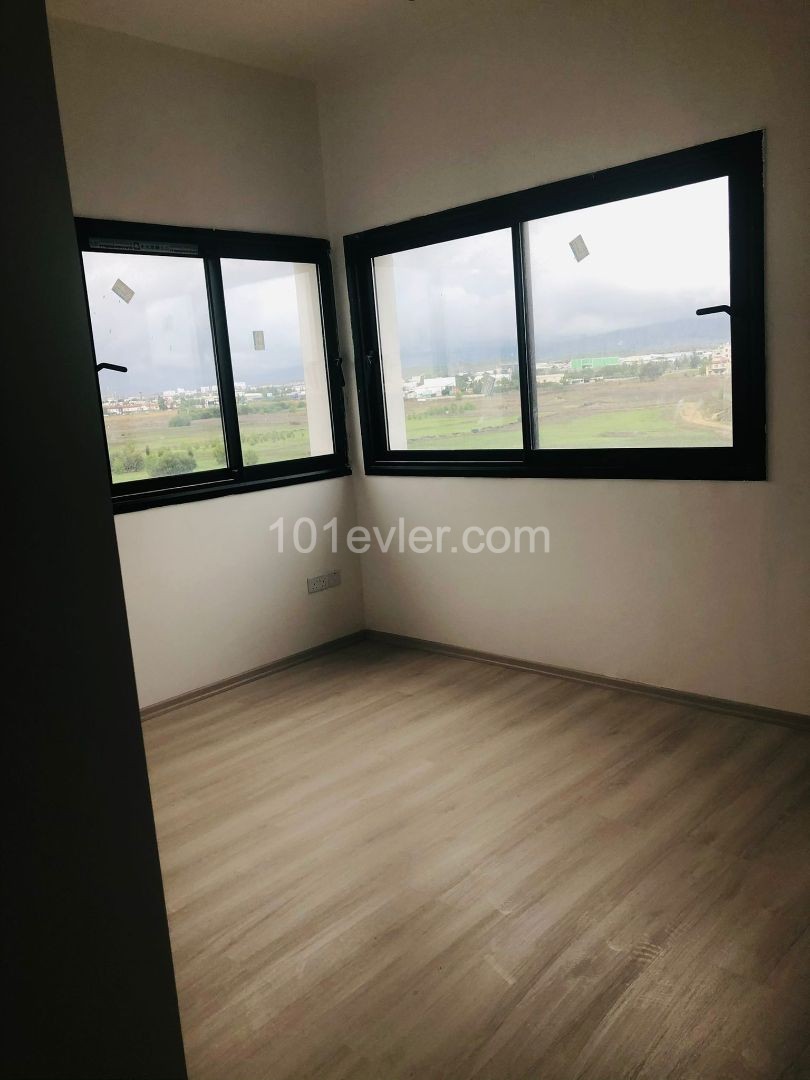 LEFKOŞA KIZILBAŞ BÖLGESİNDE SATILIK 3+1 ASANSÖRLÜ/BARBEKÜLÜ DAİRE