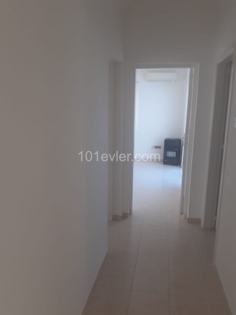 Girne merkezde kiralık 3+1 penthouse