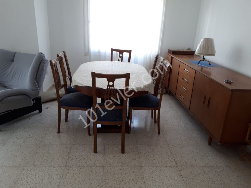 Flat To Rent in Zeytinlik, Kyrenia