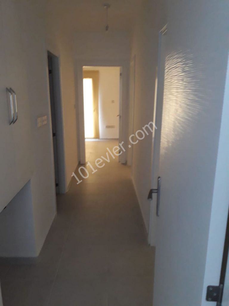 Flat To Rent in Dikmen, Kyrenia