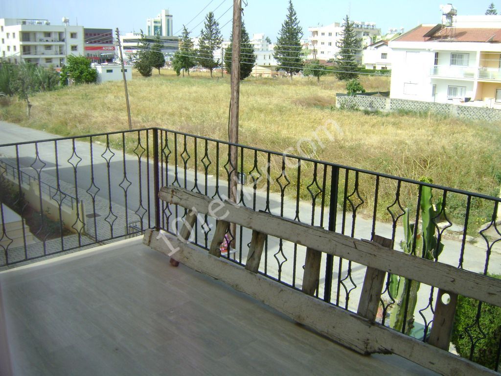 تخت برای اجاره in Hamitköy, نیکوزیا