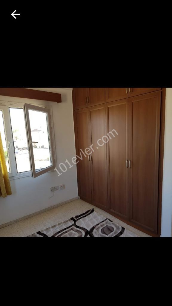 HAMİTKÖYDE DURAKLARA  YAKIN GENİŞ DAİRE 