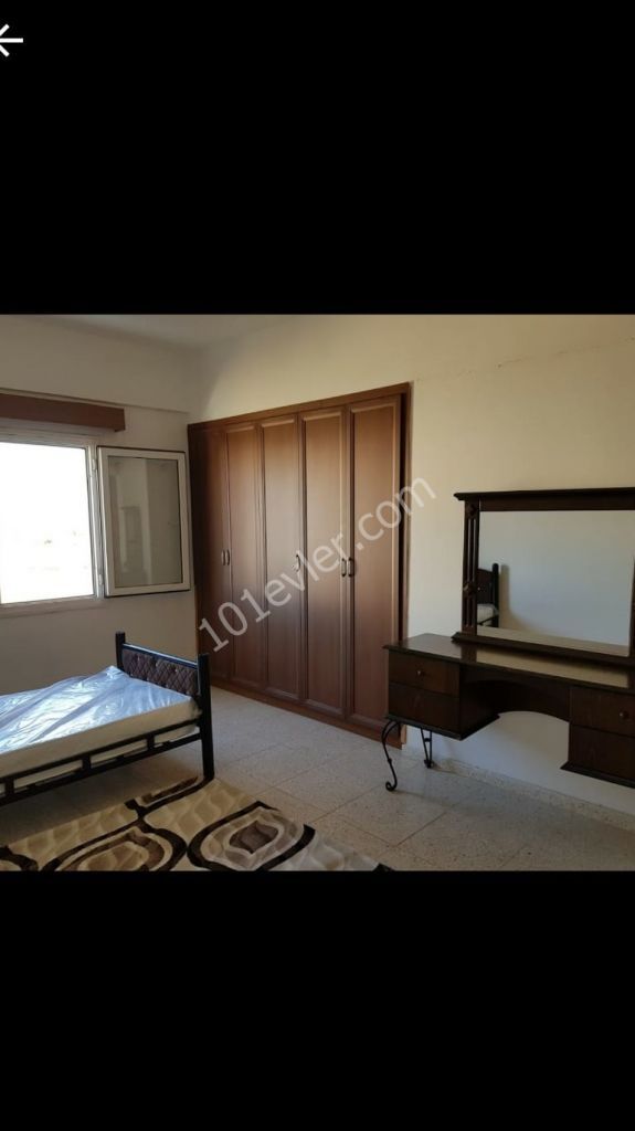 HAMİTKÖYDE DURAKLARA  YAKIN GENİŞ DAİRE 