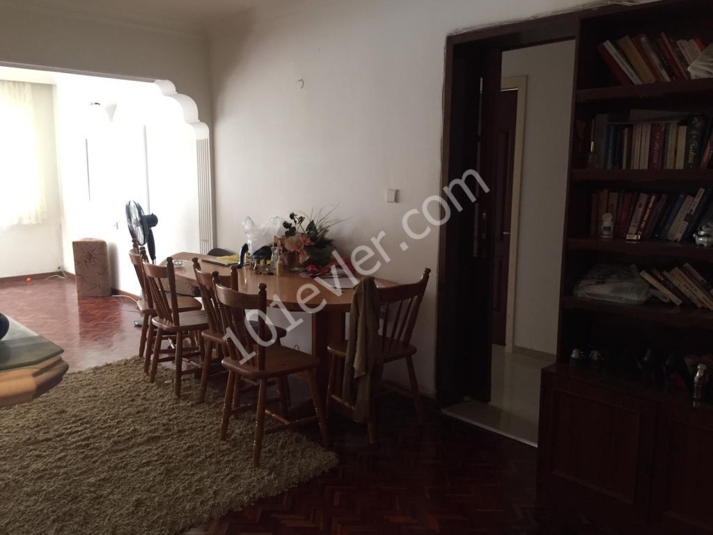 Flat To Rent in Köşklüçiftlik, Nicosia