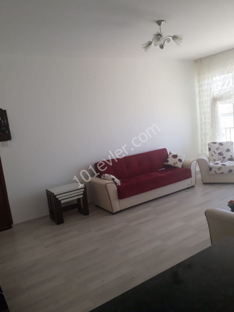 ORTAKÖYDE 3+1 BAKIMLI DAİRE