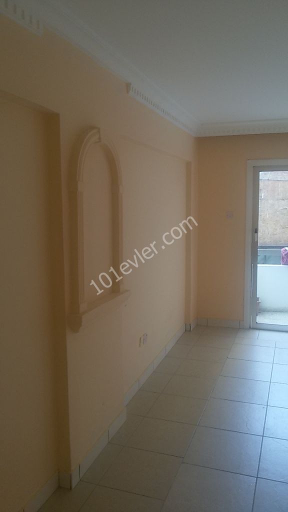 Flat To Rent in Köşklüçiftlik, Nicosia