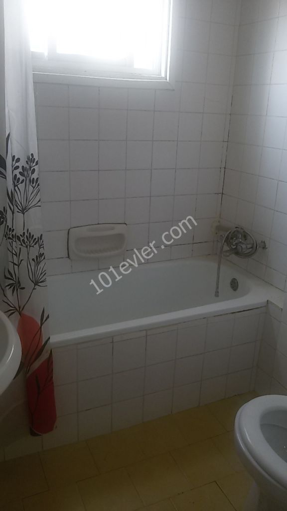 Flat To Rent in Köşklüçiftlik, Nicosia