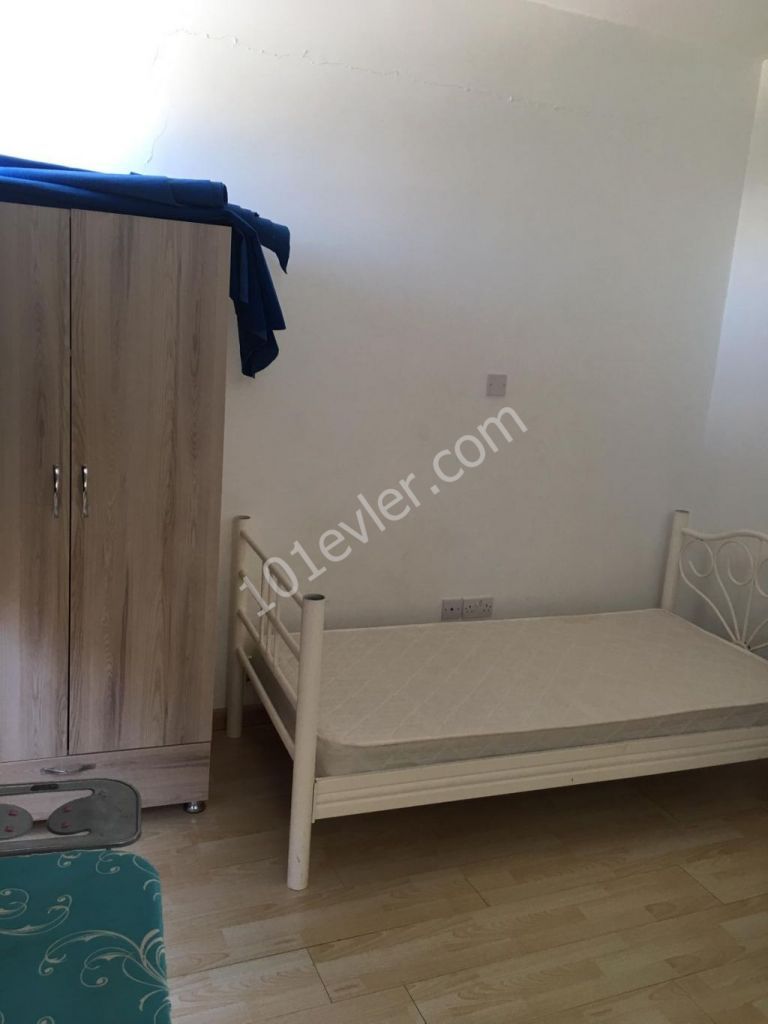 YENİKENTTE CADDE ÜZERİ FULL EŞYALI 1+1 DAİRE