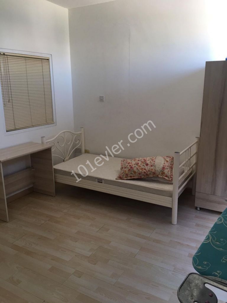 YENİKENTTE CADDE ÜZERİ FULL EŞYALI 1+1 DAİRE