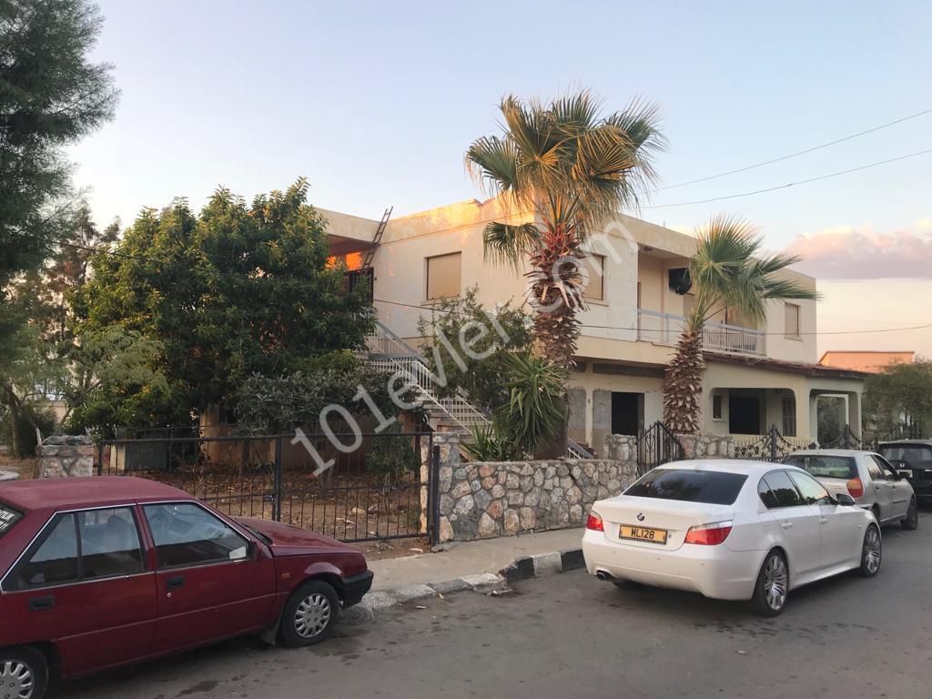 Detached House For Sale in Yukarı Bostancı, Guzelyurt