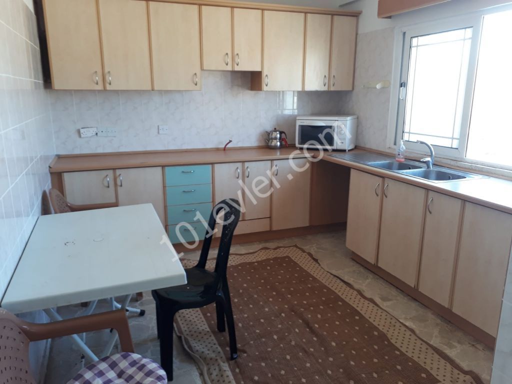 GÖNYELİDE 3+1 EŞYALI DAİRE (aile için de olabilir)