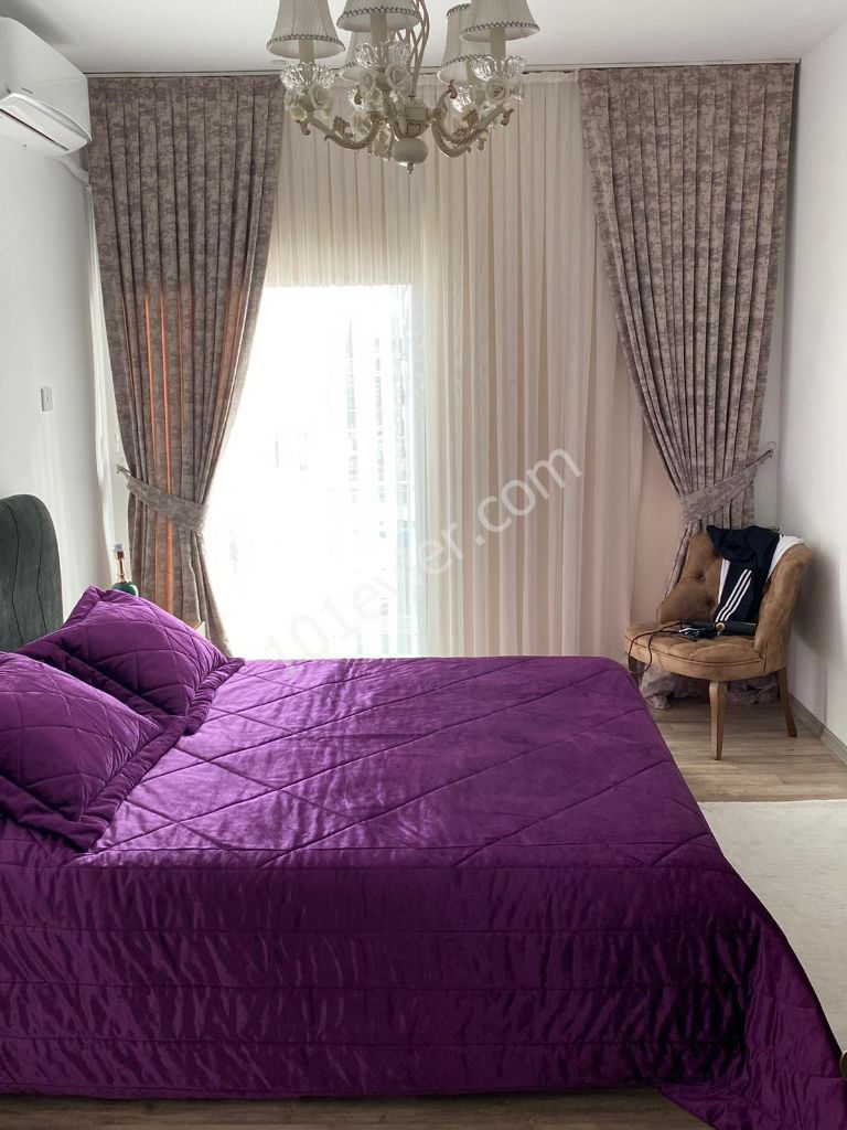 DETACHED VILLA WITH FULL EXTRA BED IN HAMITKOYDE ** 