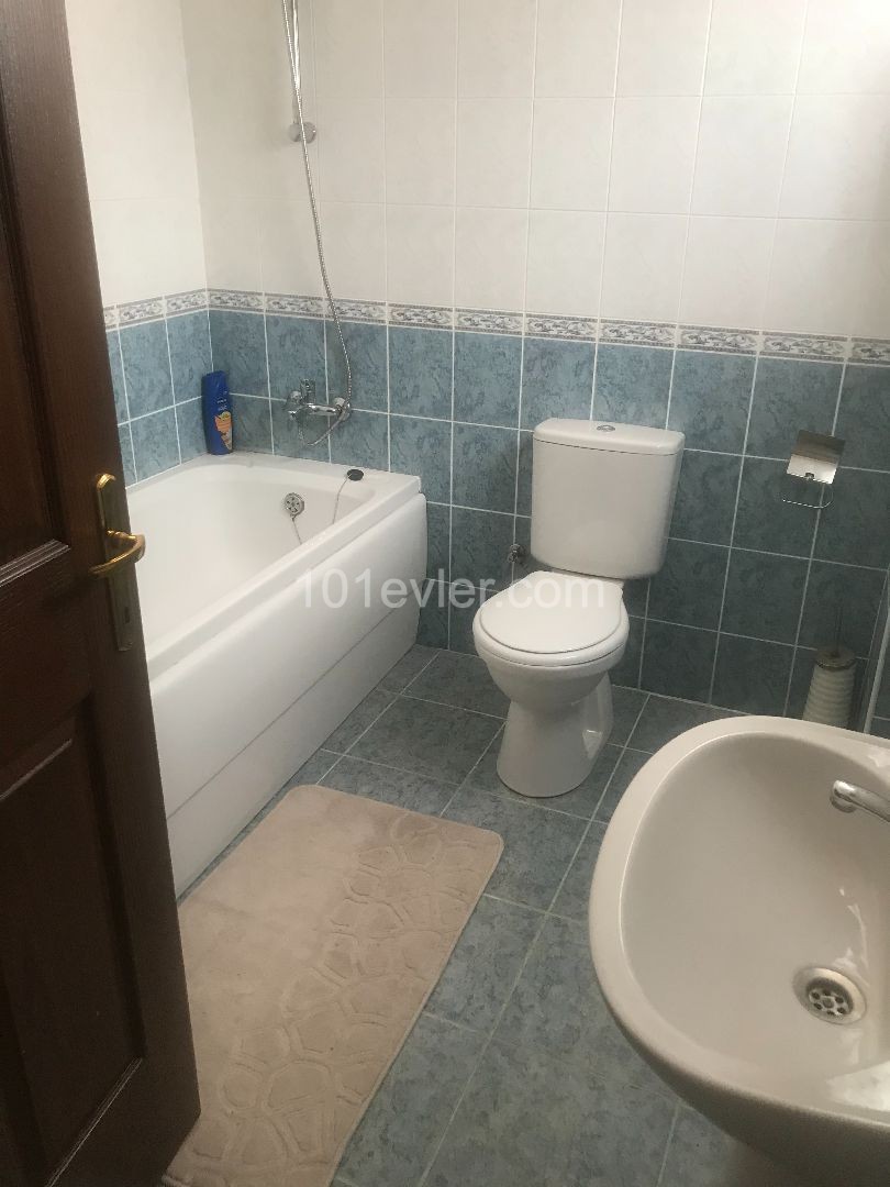 Flat To Rent in Ortaköy, Nicosia