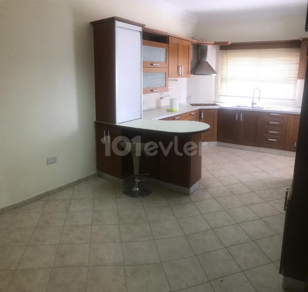 GÖNYELİDE ALT GEÇİDE YAKIN GENİŞ 3+1 FULL EŞYALI DAİRE