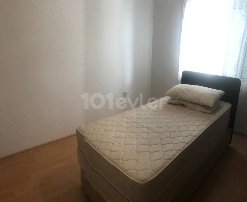 GÖNYELİDE ALT GEÇİDE YAKIN GENİŞ 3+1 FULL EŞYALI DAİRE