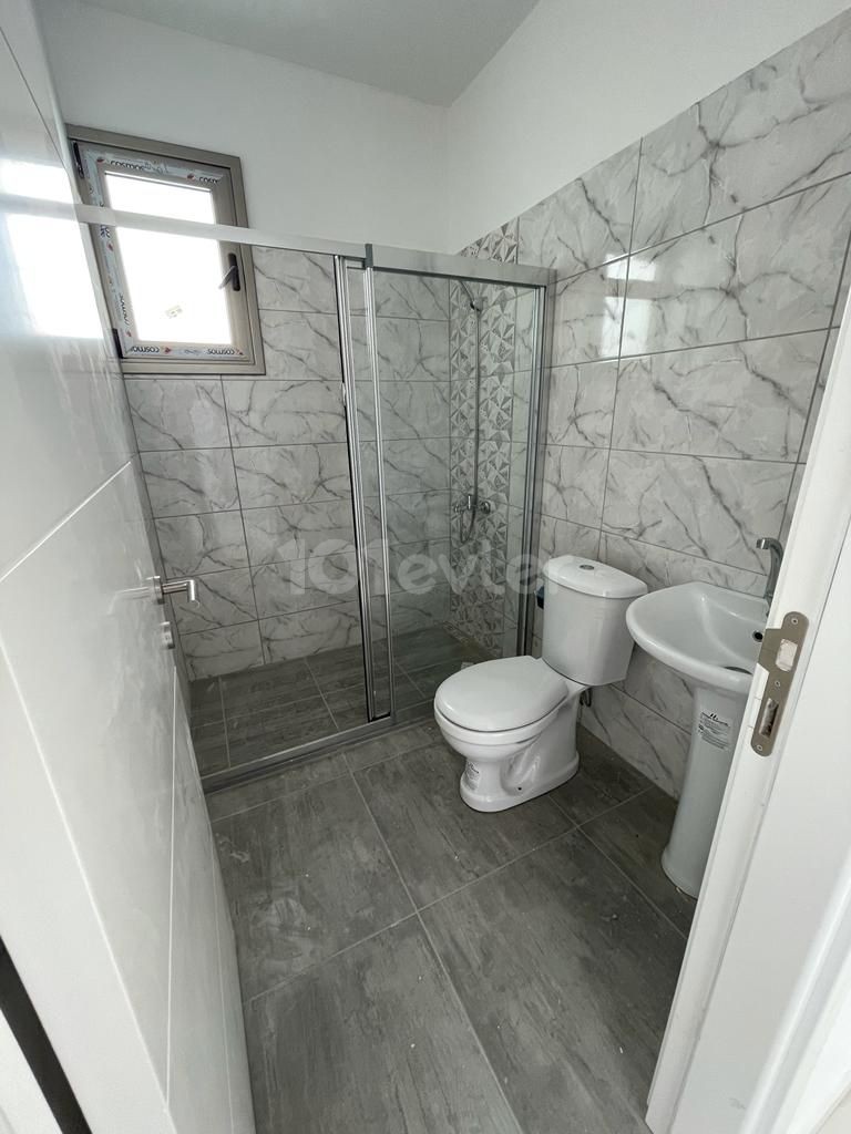 GÖNYELİ MERKEZDE 2 KATLI APARTMANIN 2. KATLARI(2+1)