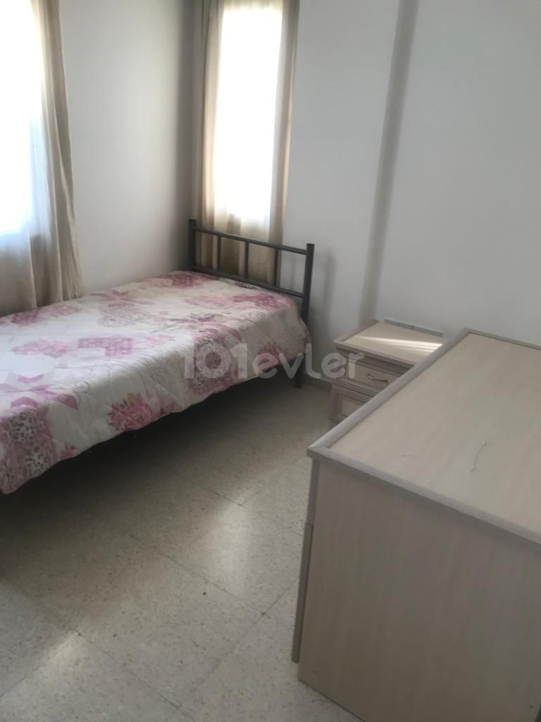 2+1 FULLY FURNISHED APARTMENT NEAR MITRALIDE STOPS AND MARKETS ** 