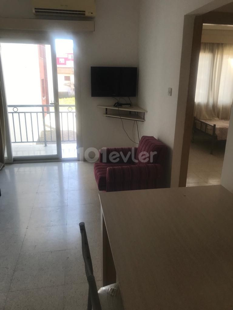 2+1 FULLY FURNISHED APARTMENT NEAR MITRALIDE STOPS AND MARKETS ** 