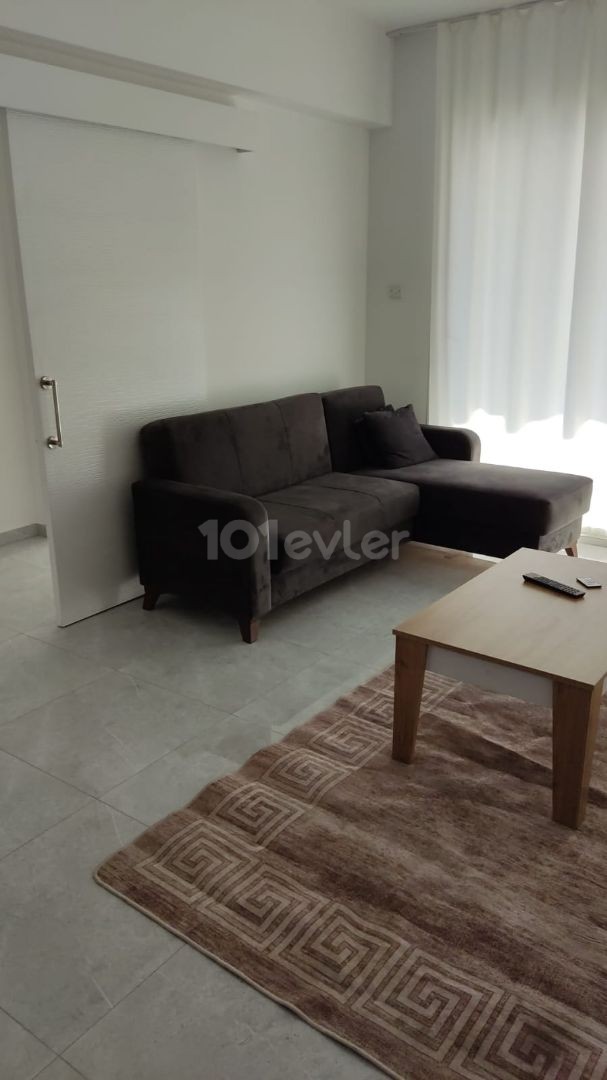 2+1 FULLY FURNISHED APARTMENT NEAR MITRALIDE STOPS AND MARKETS ** 