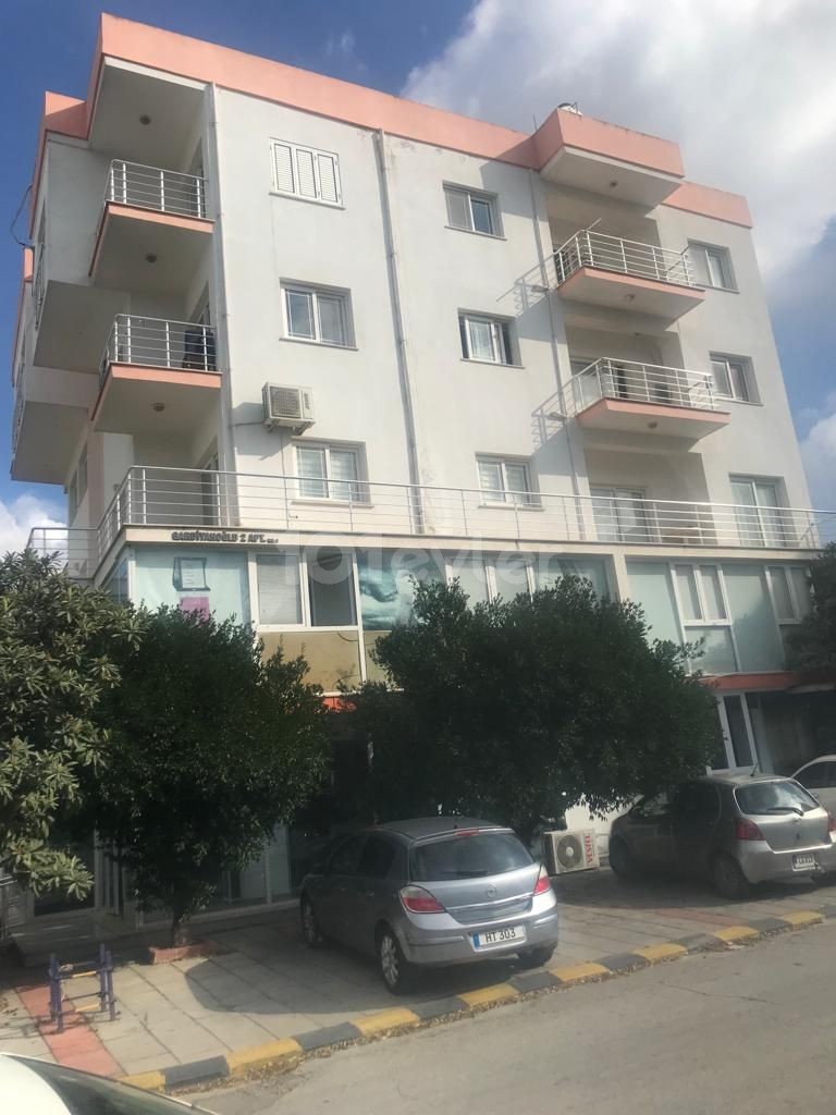 LEFKOŞA YENİŞEHİRDE 3+1 GENİŞ BALKONLU DAİRE