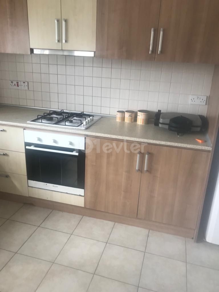 LEFKOŞA YENİŞEHİRDE 3+1 GENİŞ BALKONLU DAİRE