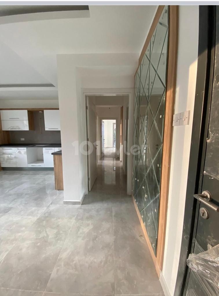 Flat For Sale in Küçük Kaymaklı, Nicosia