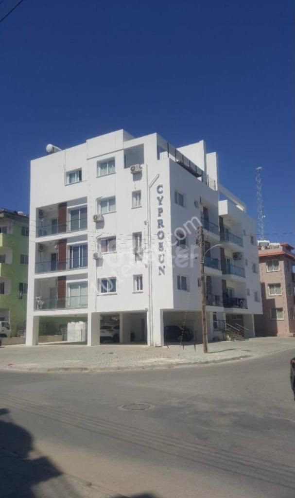 GÖNYELİDE BÜYÜK KİLER ARKASI 2+1 DİREK ÜSTÜ DAİRE