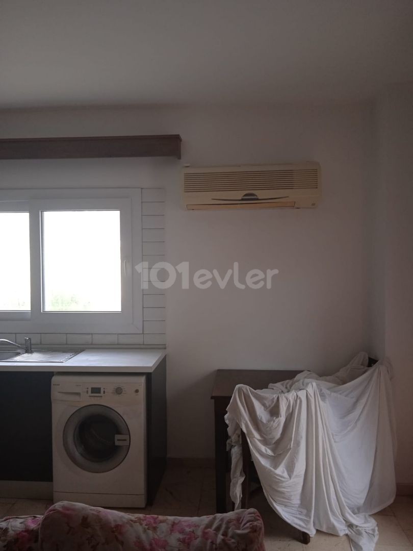 GİRNE DE ESKİ KARAKOM LEMAR LKARŞISI 2+1 DAİRE