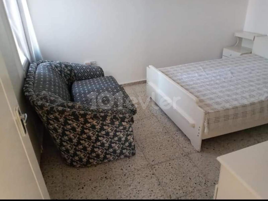 3+1 BARGAIN APARTMENT NEXT TO THE HOSPITAL IN ORTAKOY